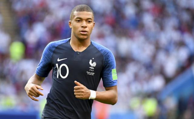 38岁传奇要退役？迈阿密夺冠夜藏悬念！老板亲承苏亚雷斯去留（38岁传奇将挂靴？迈阿密捧杯夜埋伏笔，老板亲口回应苏亚雷斯去留）