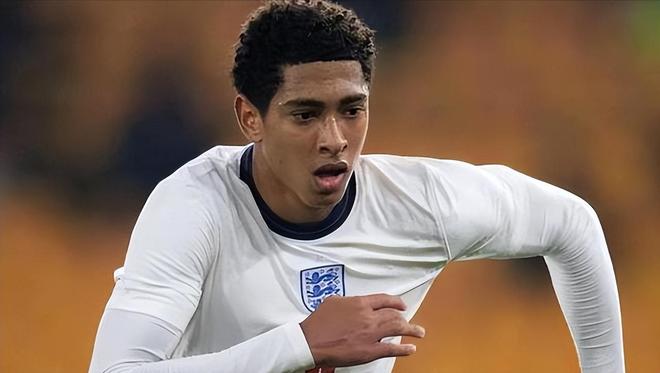 晚邮报：孔蒂向球队发表了一小时讲话，要求球员立即拿出状态（晚邮报：孔蒂对全队训话一小时，要求球员立即进入状态）