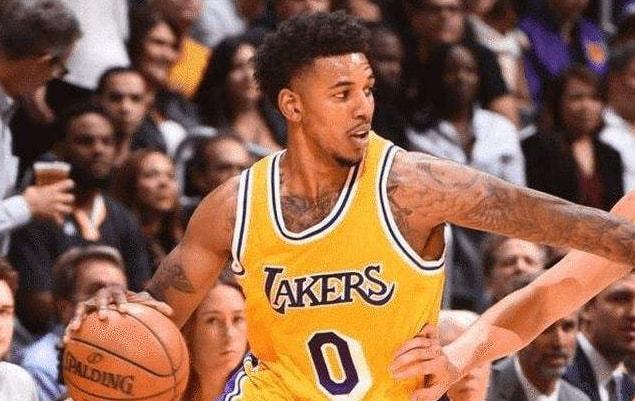 个人获评10分但输球，索里亚：球队一无所获，没什么好高兴的（个人评分满分仍吞败，索里亚：球队毫无收获，没什么值得庆祝）