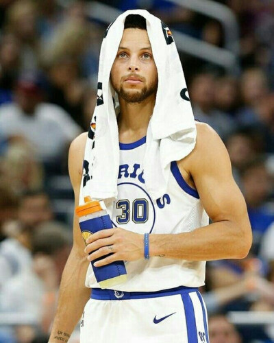 莫雷托：罗马有意路易斯-恩里克，但球员不会在冬窗离开国米（莫雷托：罗马青睐路易斯-恩里克，球员冬窗仍将留在国米）