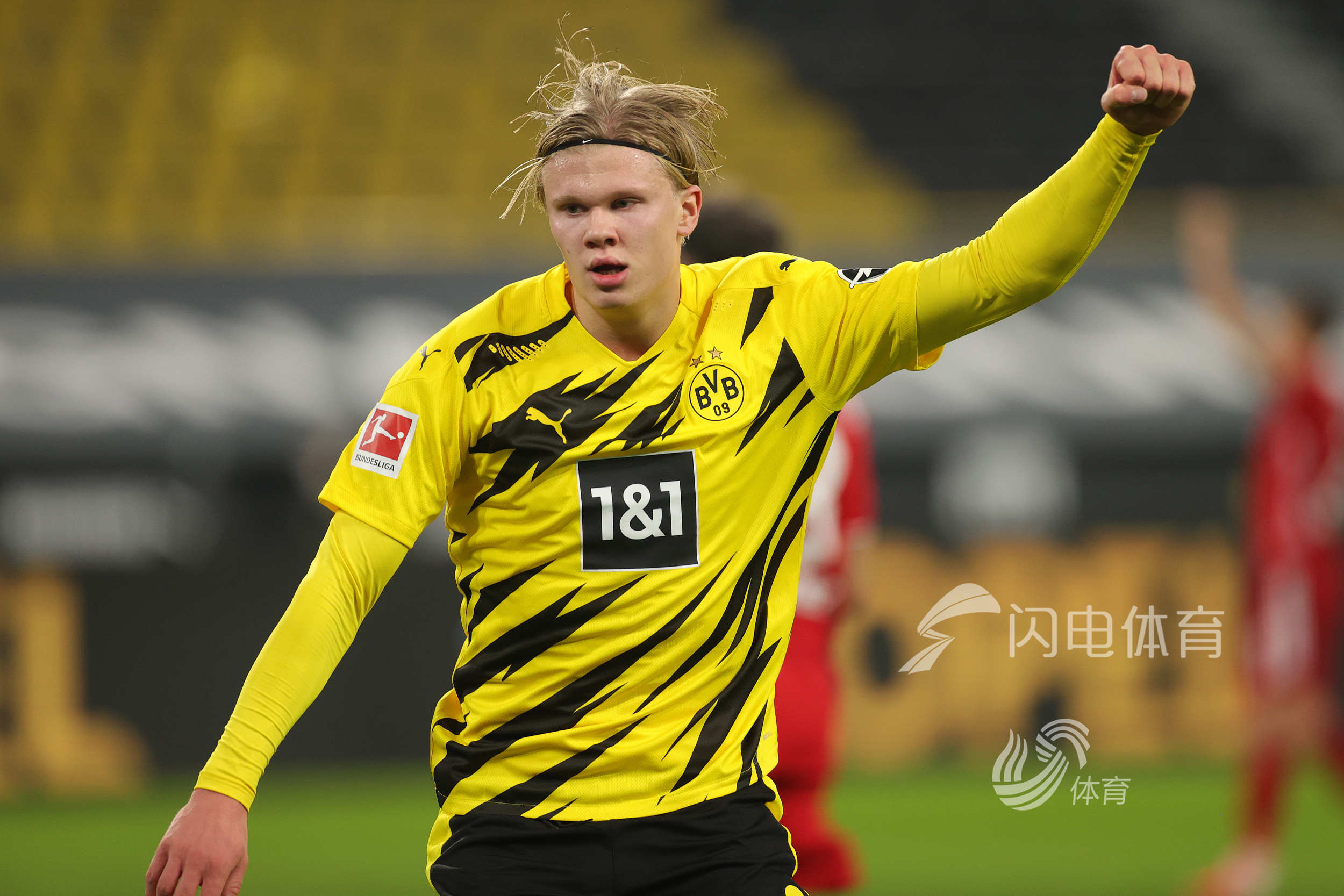 意媒：邓弗里斯的伤势不必过多担忧，预计可出战米兰德比