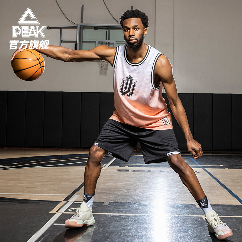 德转列巴拉圭球员历史身价前10：阿尔米隆第1，巴里奥斯上榜（德转盘点巴拉圭球员历史身价TOP10：阿尔米隆居首，巴里奥斯入选）